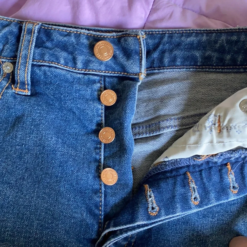Free People shorts - Picture 2 of 4